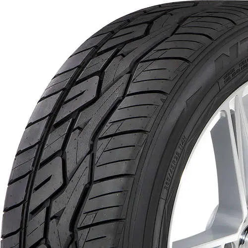 Nitto NT420V
305/45R22 (Load XL)